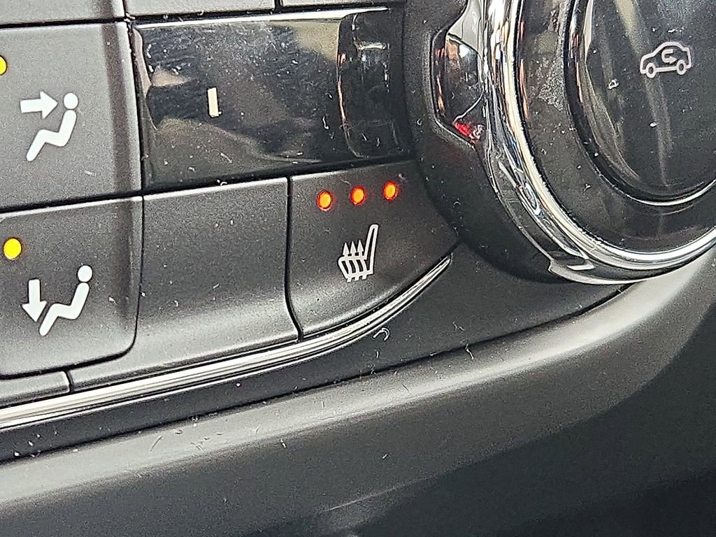 Used 2023 Chevrolet TrailBlazer RS w/ Convenience Package image 29