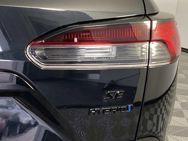 Used 2024 Toyota Corolla Cross AWD Hybrid w/ Moonroof Package image 5