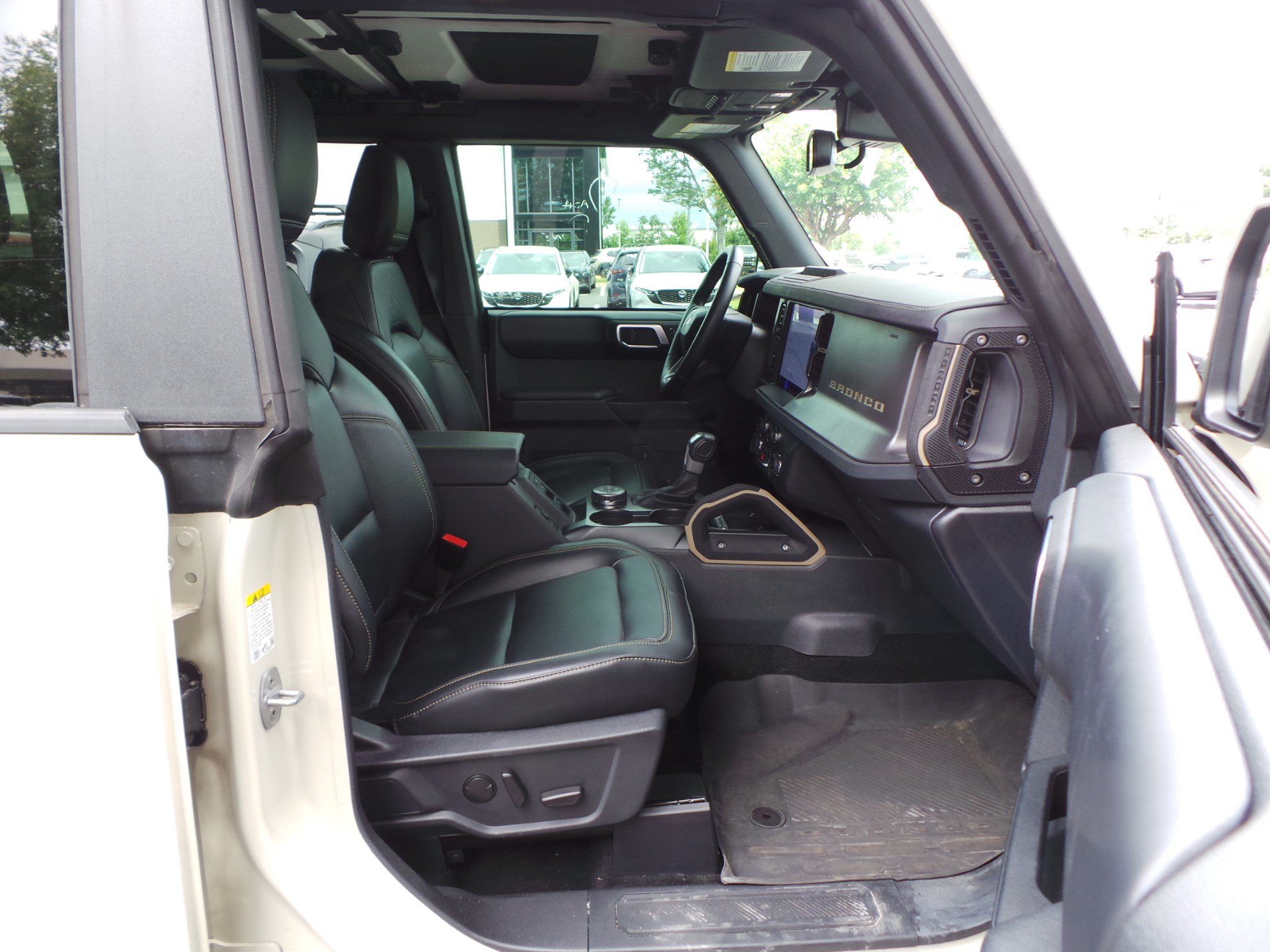 Used 2025 Ford Bronco Badlands AWD/4WD image 49