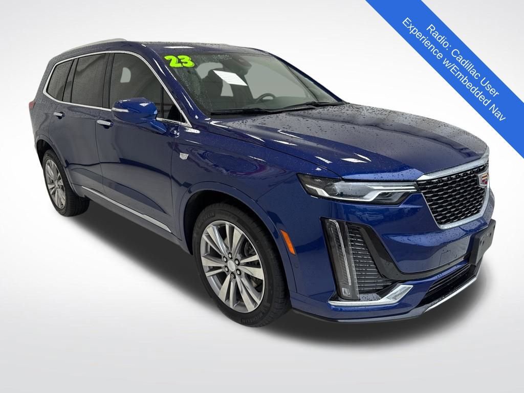 Used 2023 Cadillac XT6 Premium Luxury image 3