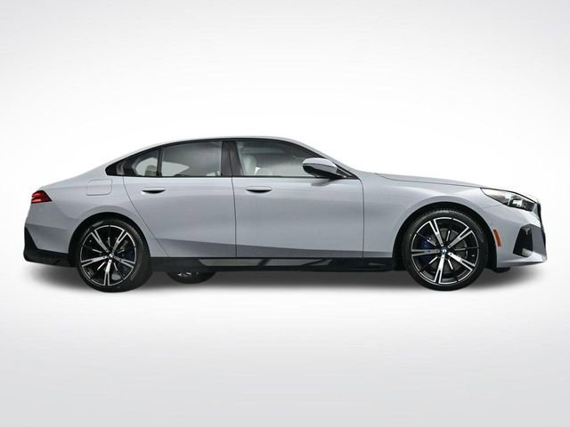 New 2026 BMW 530i xDrive w/ M Sport Package image 28