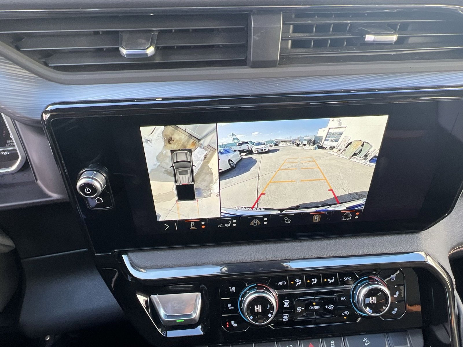 Used 2024 GMC Sierra 1500 AT4 w/ Technology Package image 19