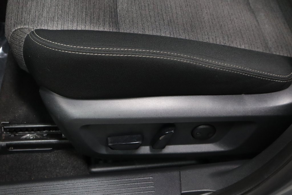 Certified 2023 Nissan Rogue SV image 26