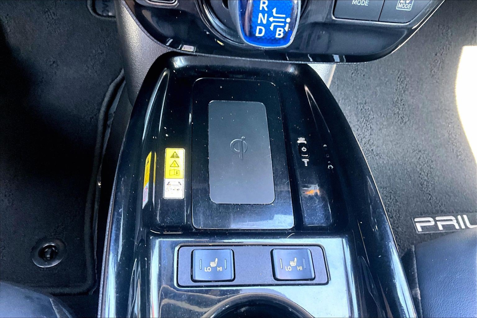 Used 2022 Toyota Prius XLE FWD image 23