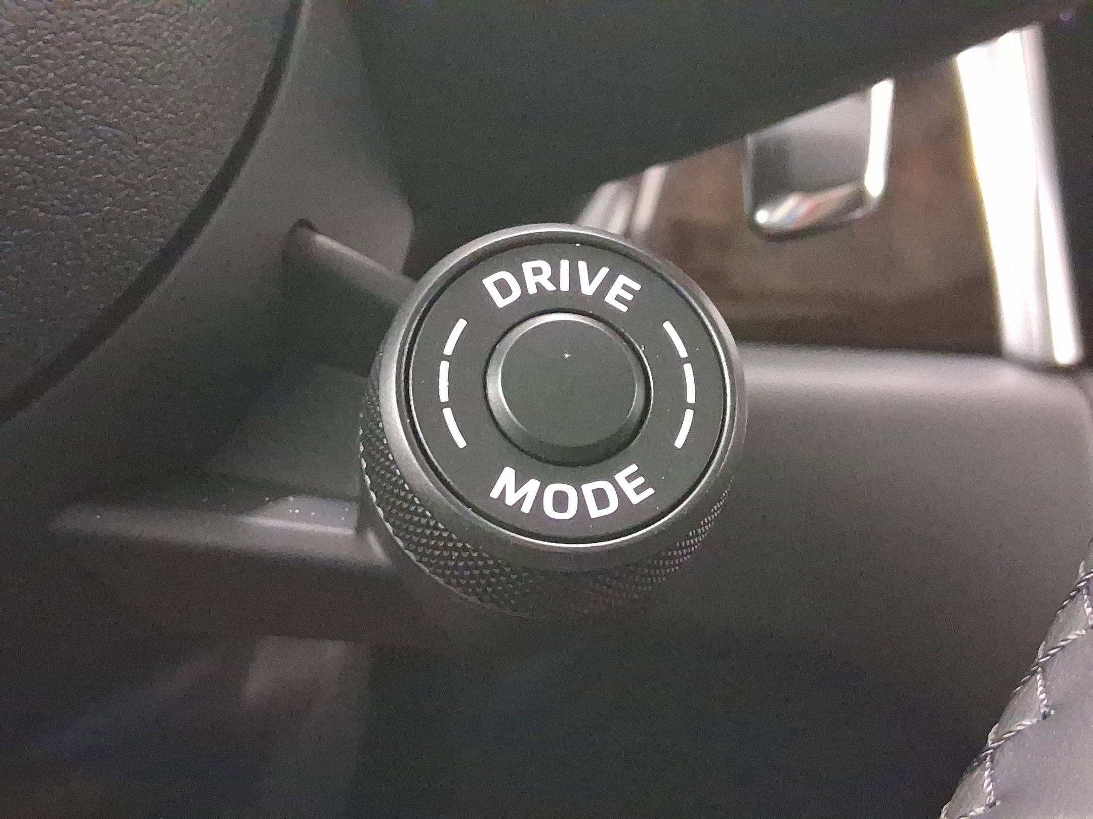 New 2026 Porsche Macan S image 19