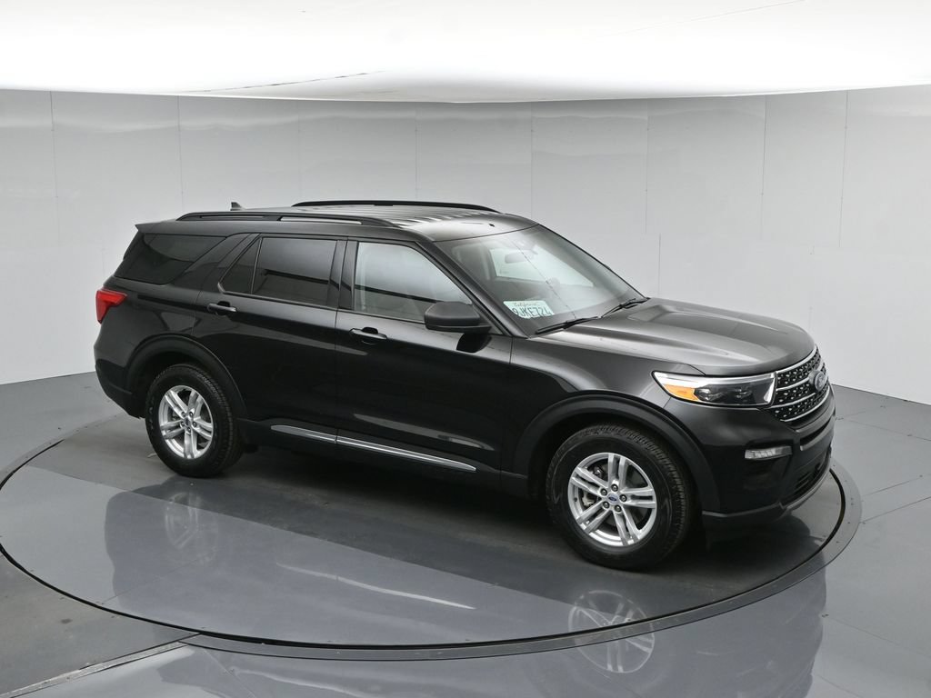 Certified 2023 Ford Explorer XLT w/ Equipment Group 202A RWD image 46