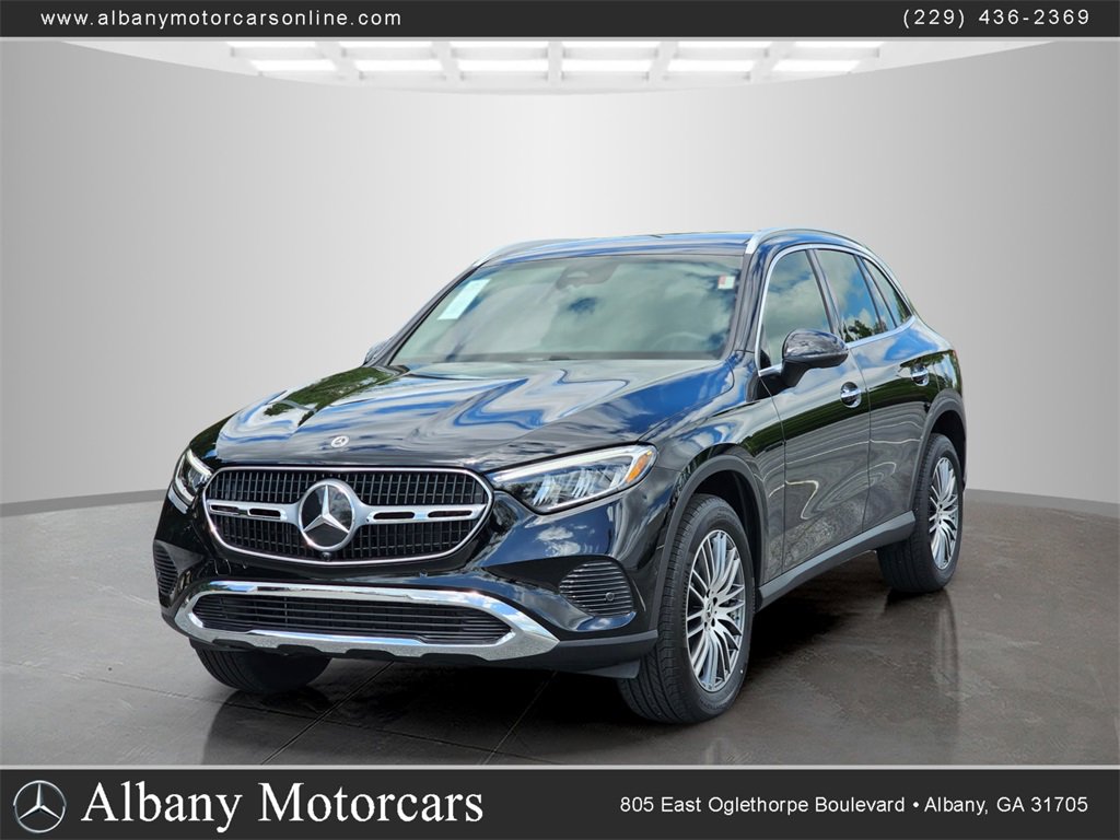 New 2025 Mercedes-Benz GLC 300