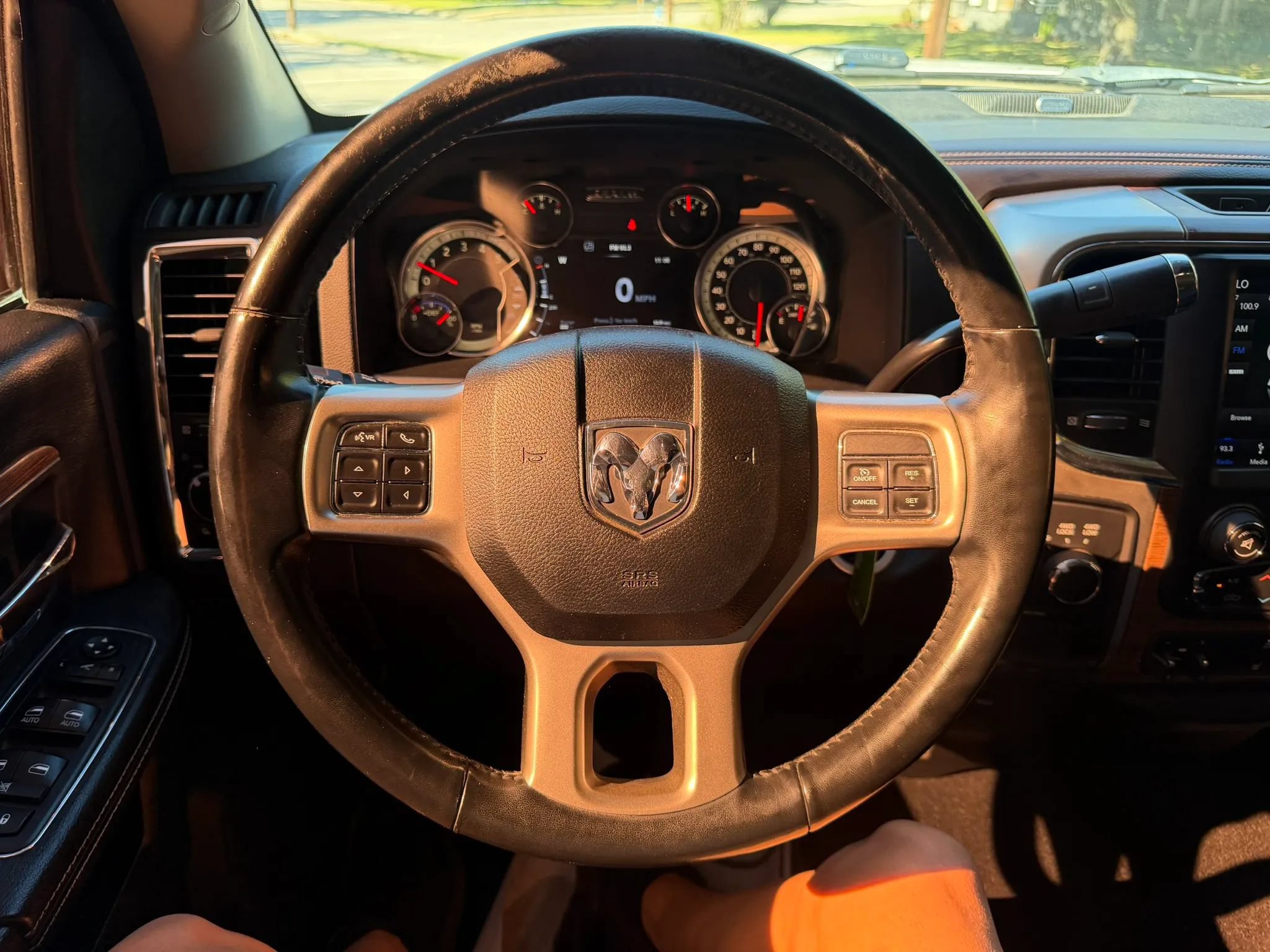 Used 2018 RAM 2500 Laramie AWD/4WD image 16