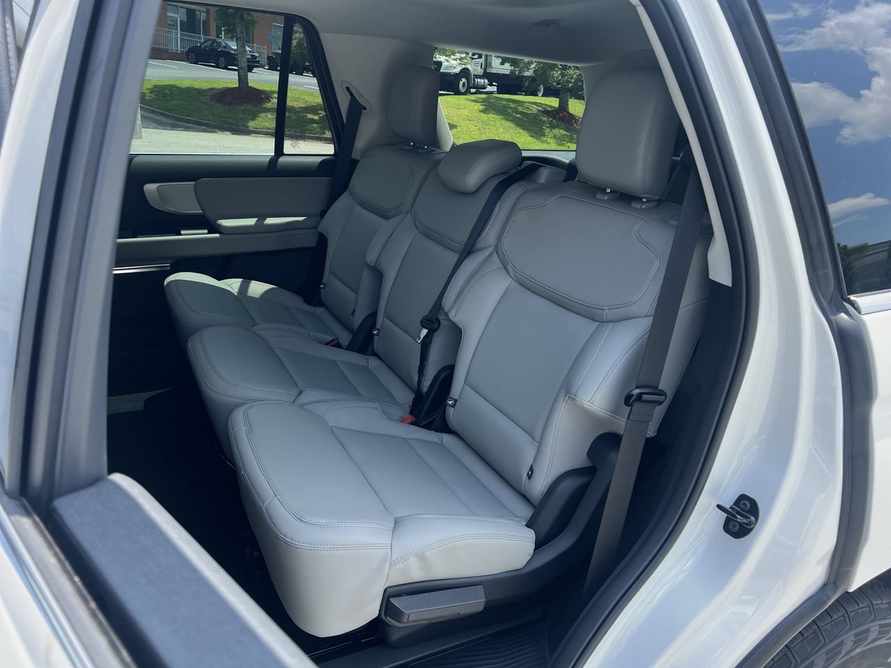 New 2027 Ford Expedition Active RWD image 15