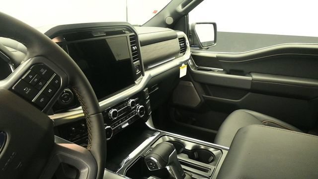 New 2026 Ford F150 Lariat w/ Tow/Haul Package AWD/4WD image 16