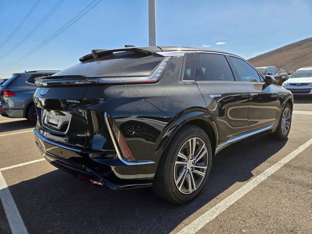 Used 2024 Cadillac Lyriq Luxury AWD/4WD image 4
