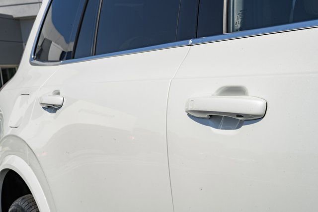 Used 2026 Volvo XC90 T8 Plus w/ Protection Package Premier image 14