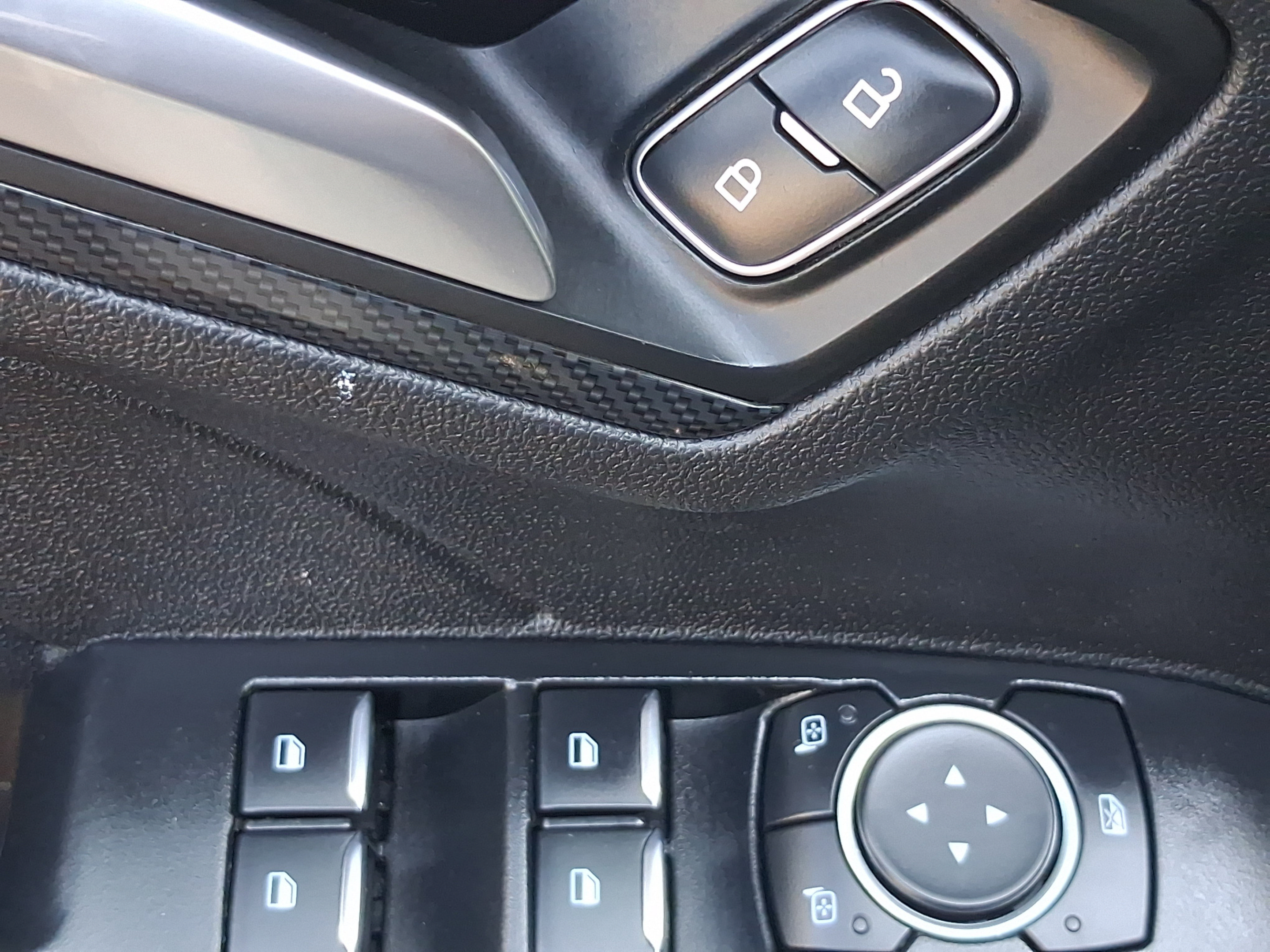 Used 2025 Ford Escape ST-Line FWD image 14