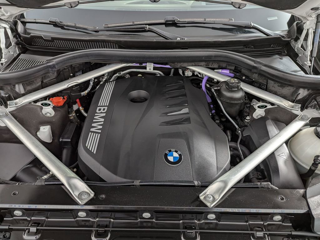 Used 2023 BMW X7 xDrive40i image 53