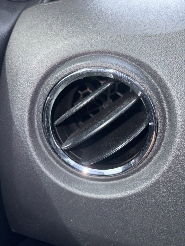 Used 2016 Jeep Patriot High Altitude FWD image 30