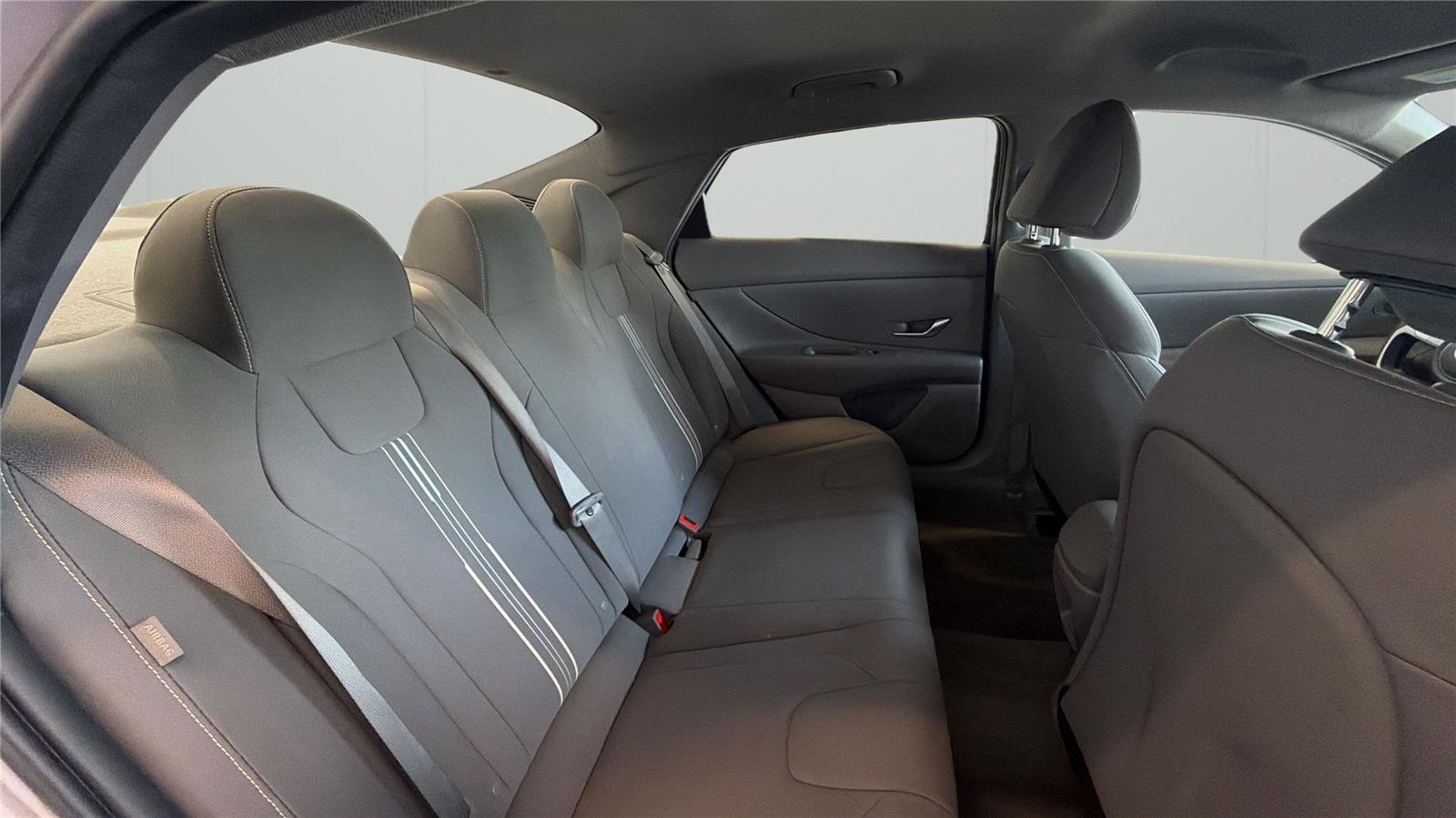 Certified 2024 Hyundai Elantra SEL FWD image 13