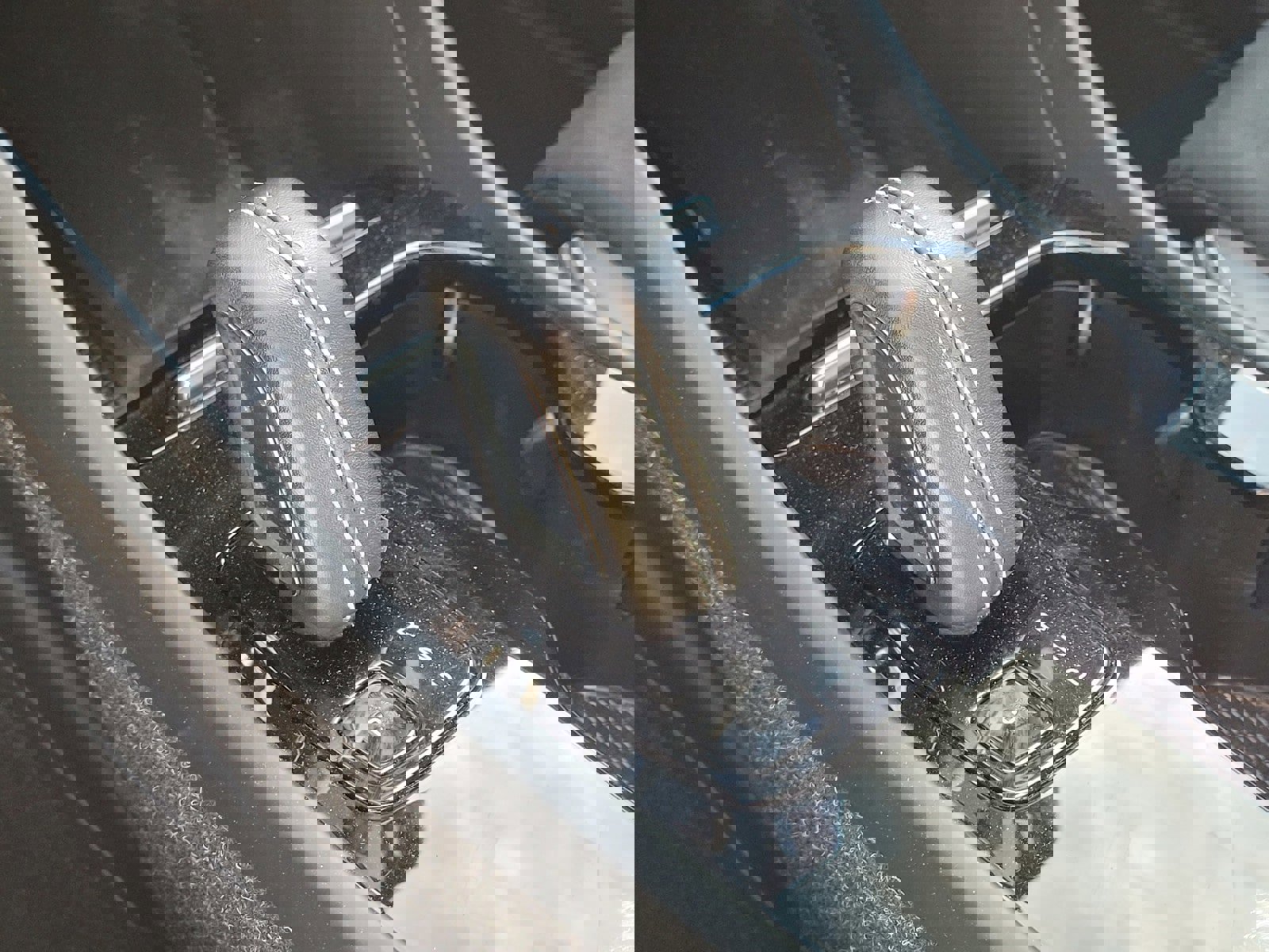 Used 2021 Volvo XC40 P8 Recharge image 26