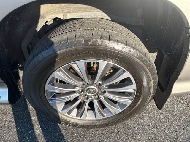 Used 2022 Lexus GX 460 Luxury w/ Accessory Package AWD/4WD image 12