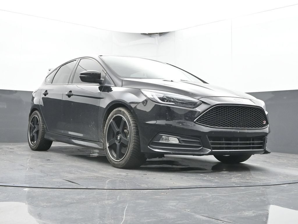 Used 2018 Ford Focus ST FWD image 27