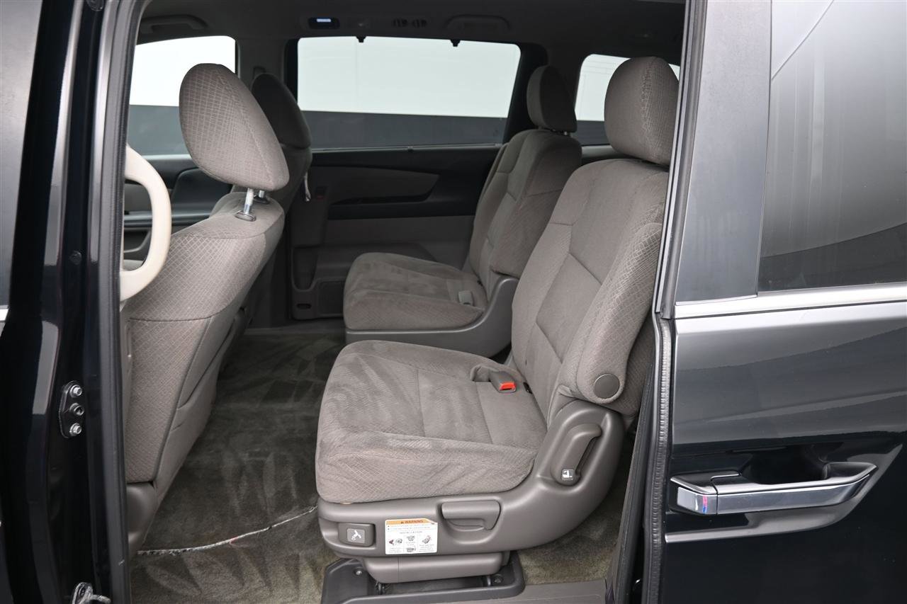 Used 2015 Honda Odyssey EX image 11