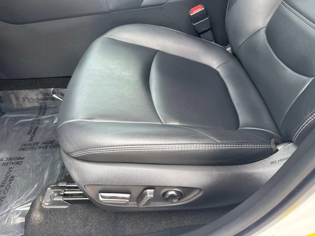 Used 2020 Toyota RAV4 XLE Premium FWD image 22