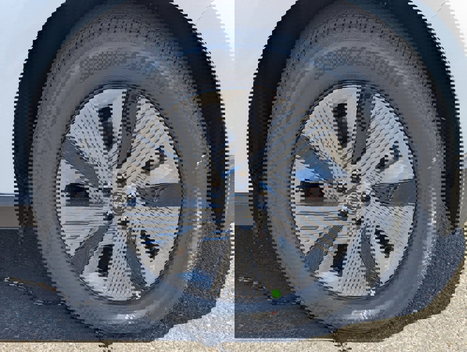 New 2025 Nissan Murano SL image 9