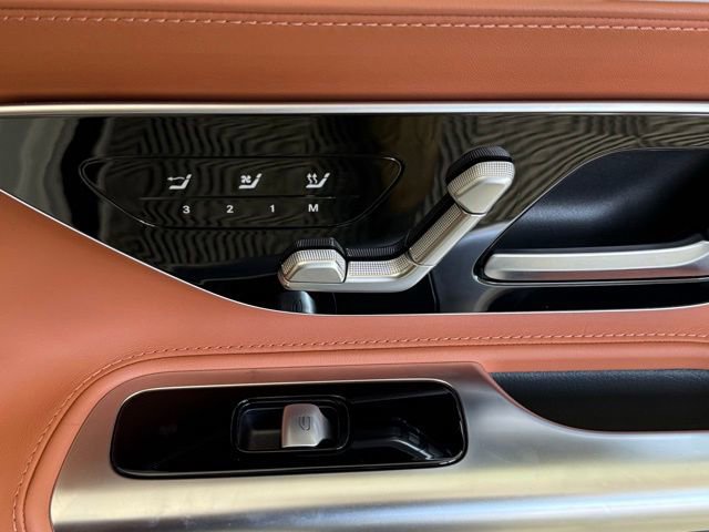 Used 2022 Mercedes-Benz SL 63 AMG 4MATIC image 22