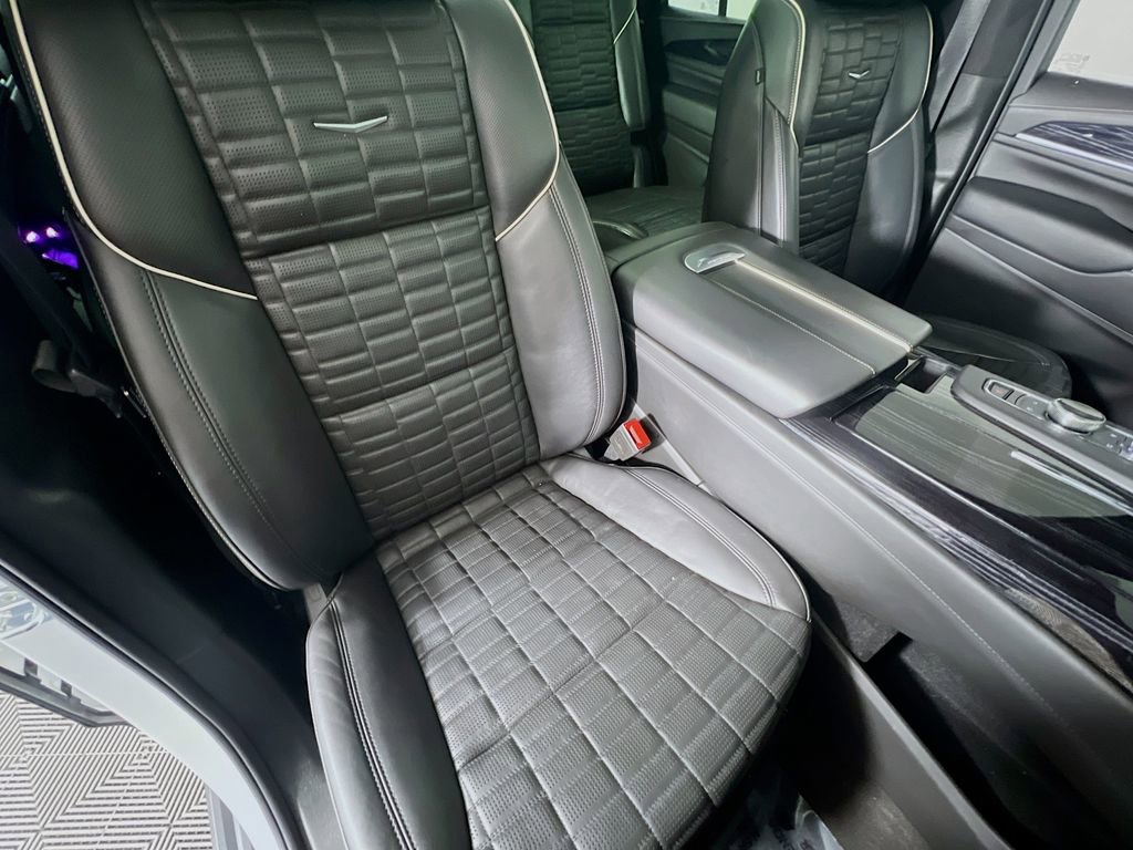 Used 2023 Cadillac Escalade V image 32