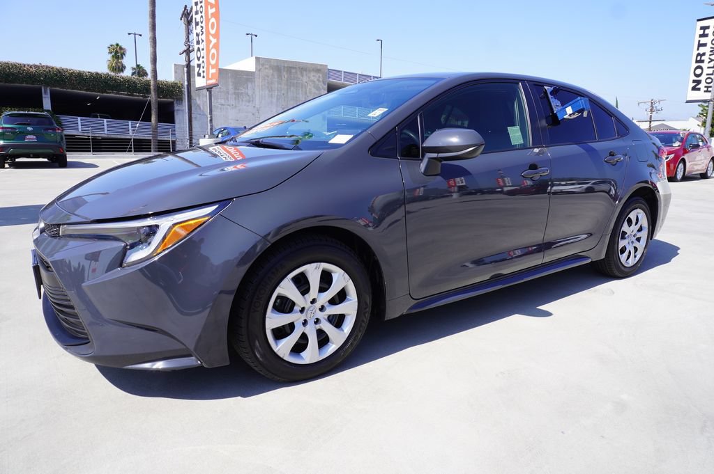 Certified 2023 Toyota Corolla LE w/ Carpet Mat Package (TMS) FWD image 4