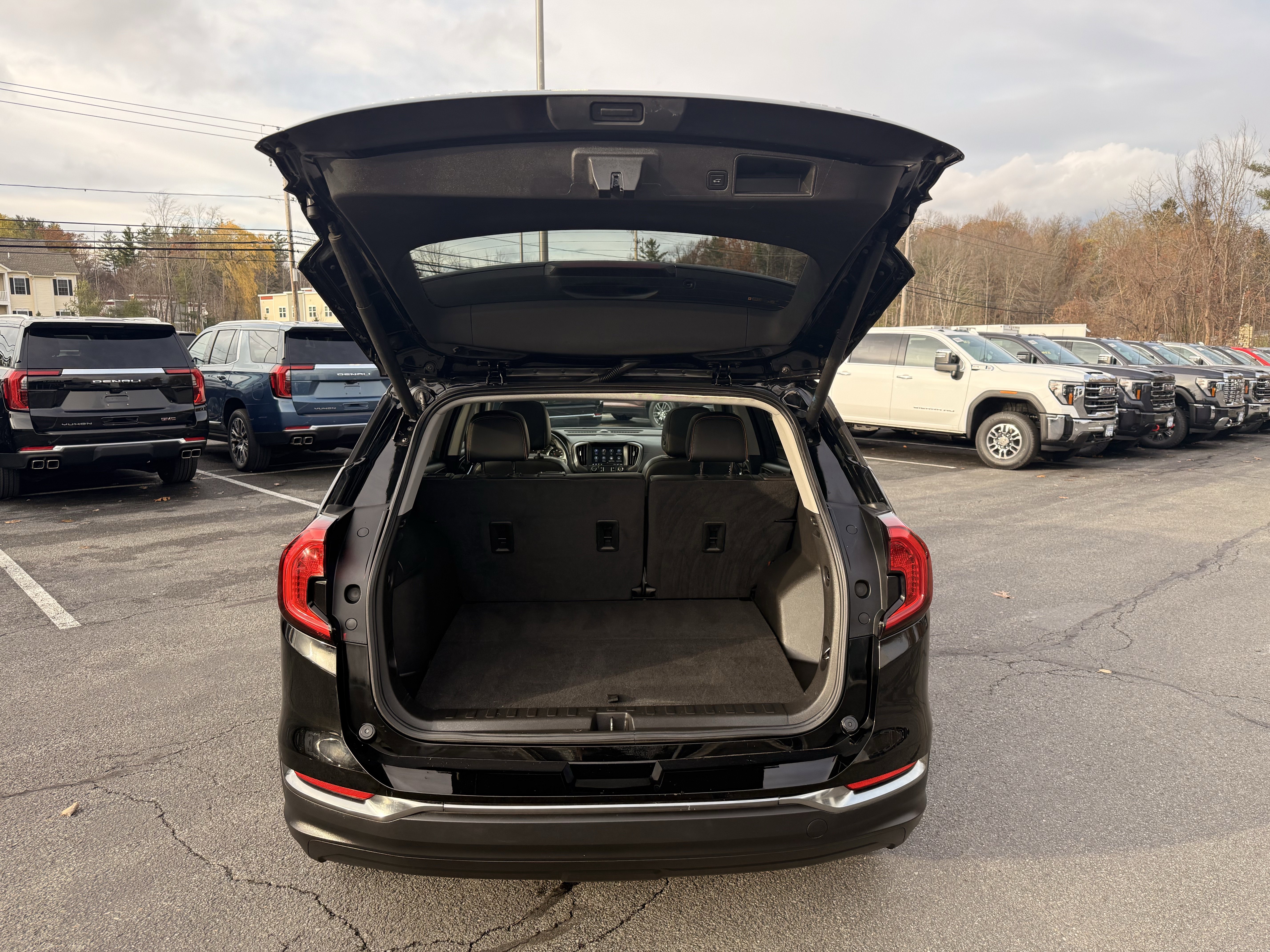 Certified 2023 GMC Terrain AT4 w/ Infotainment Package II image 21