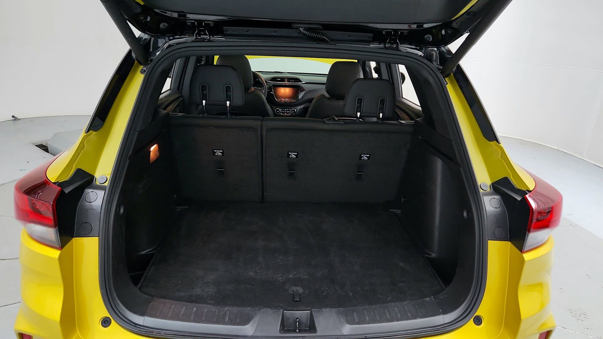 Certified 2023 Chevrolet TrailBlazer RS w/ Sun and Liftgate Package AWD/4WD image 22