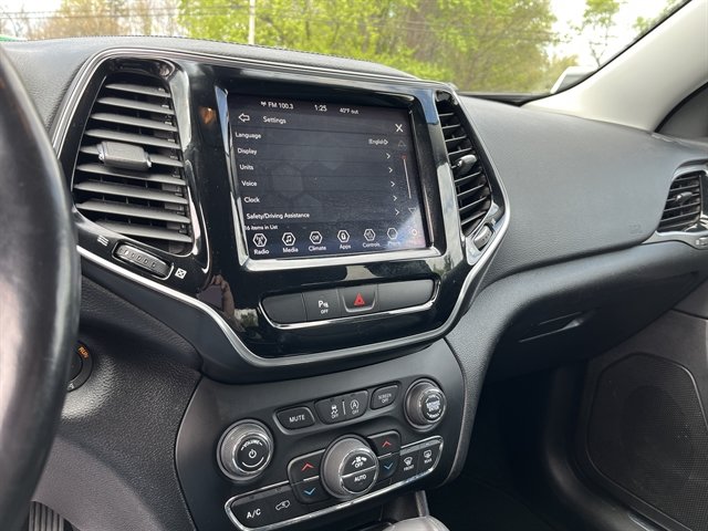 Used 2020 Jeep Cherokee Limited AWD/4WD image 26