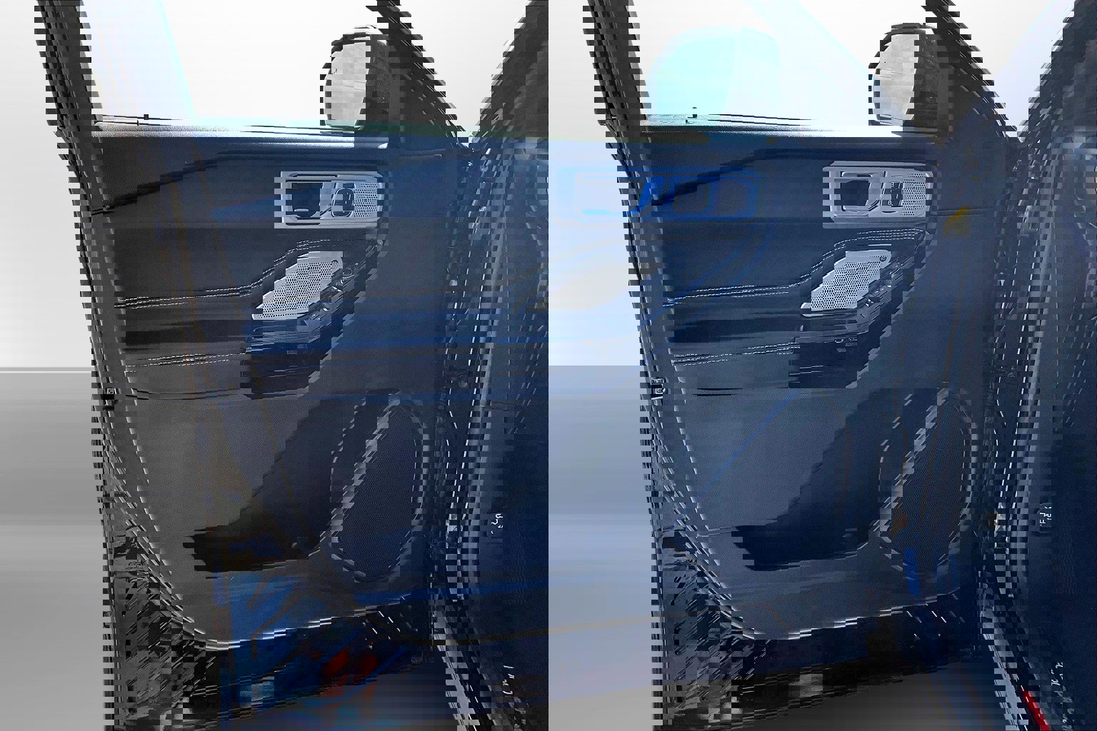 Used 2021 Ford Explorer ST w/ Equipment Group 401A image 26