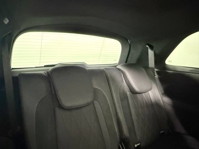 Used 2025 Mercedes-Benz GLS 63 AMG 4MATIC image 29