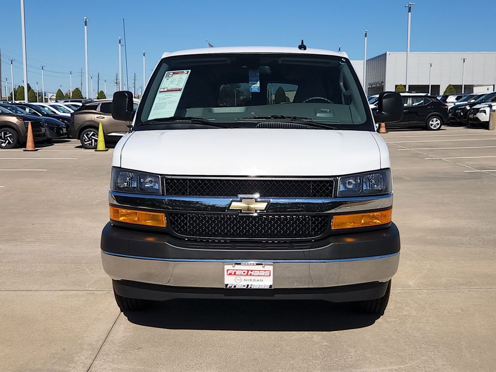 Used 2025 Chevrolet Express 3500 LT w/ LT Preferred Equipment Group image 9