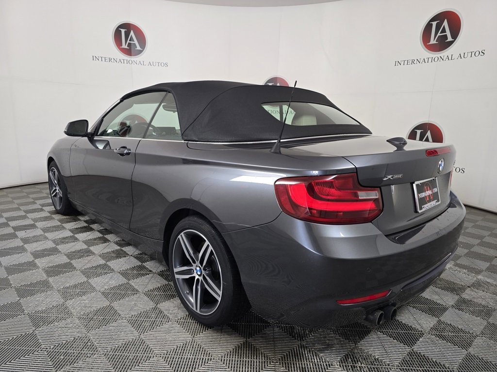 Used 2017 BMW 230i xDrive Convertible image 12
