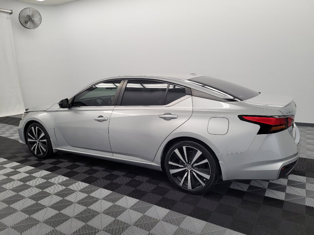 Used 2021 Nissan Altima 2.0 SR FWD image 3