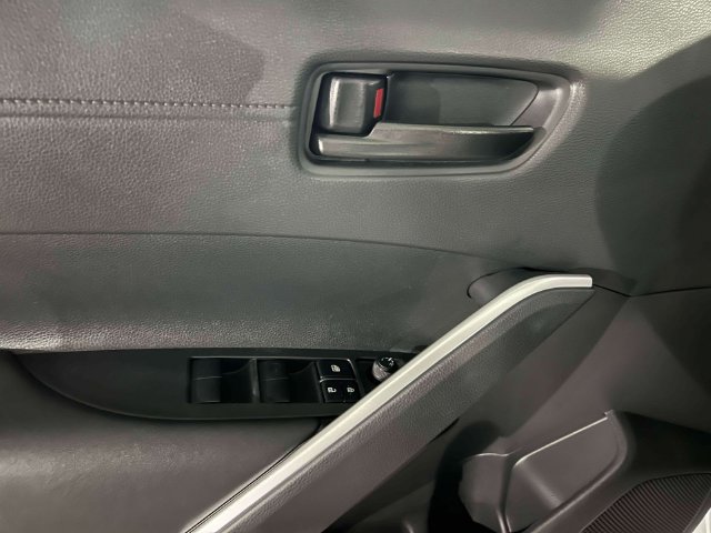 Used 2023 Toyota Corolla Cross LE w/ Moonroof Package AWD/4WD image 18