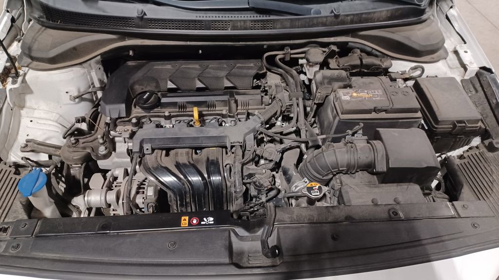 Used 2021 Hyundai Accent SE image 9