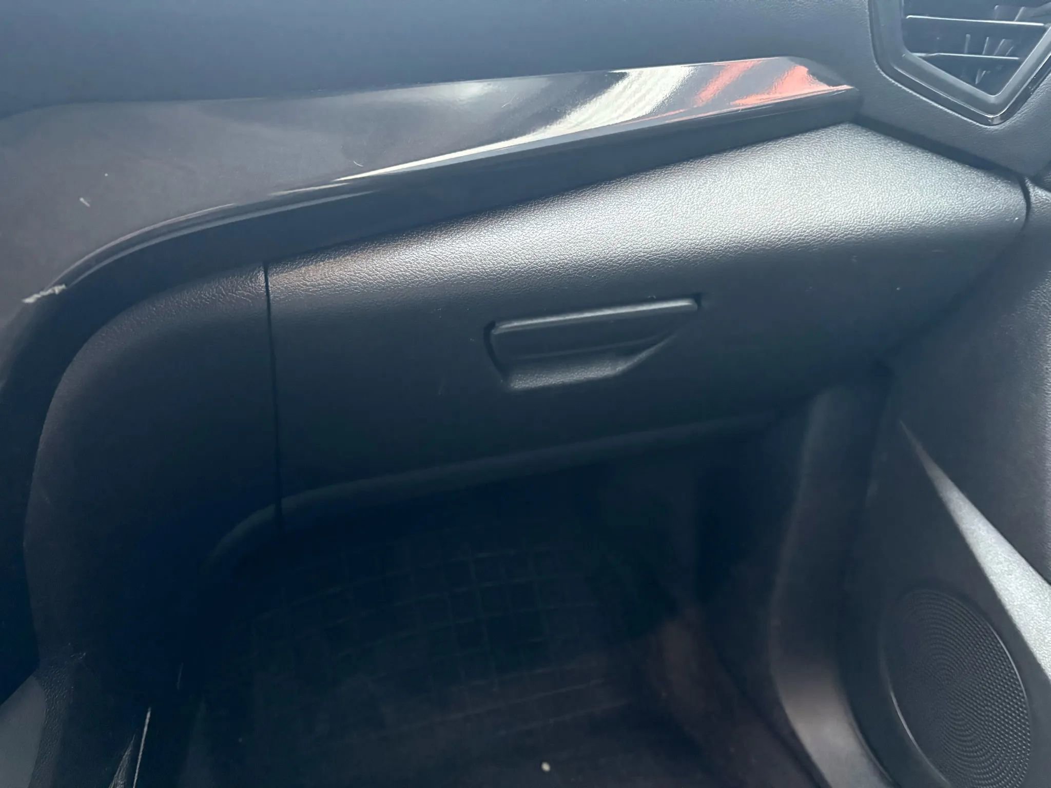 Used 2017 Ford Escape Titanium image 23