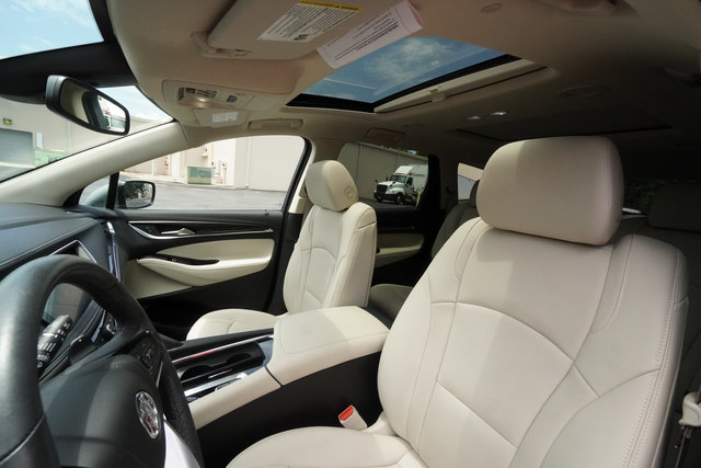 Used 2023 Buick Enclave Essence w/ Experience Buick Package FWD image 20