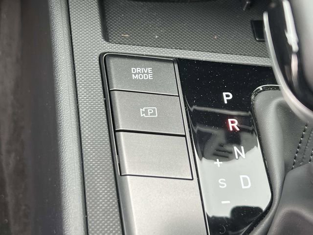 Certified 2025 Hyundai Elantra Sport FWD image 28
