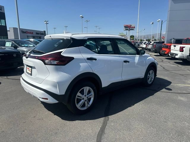 New 2025 Nissan Kicks Play S FWD image 12