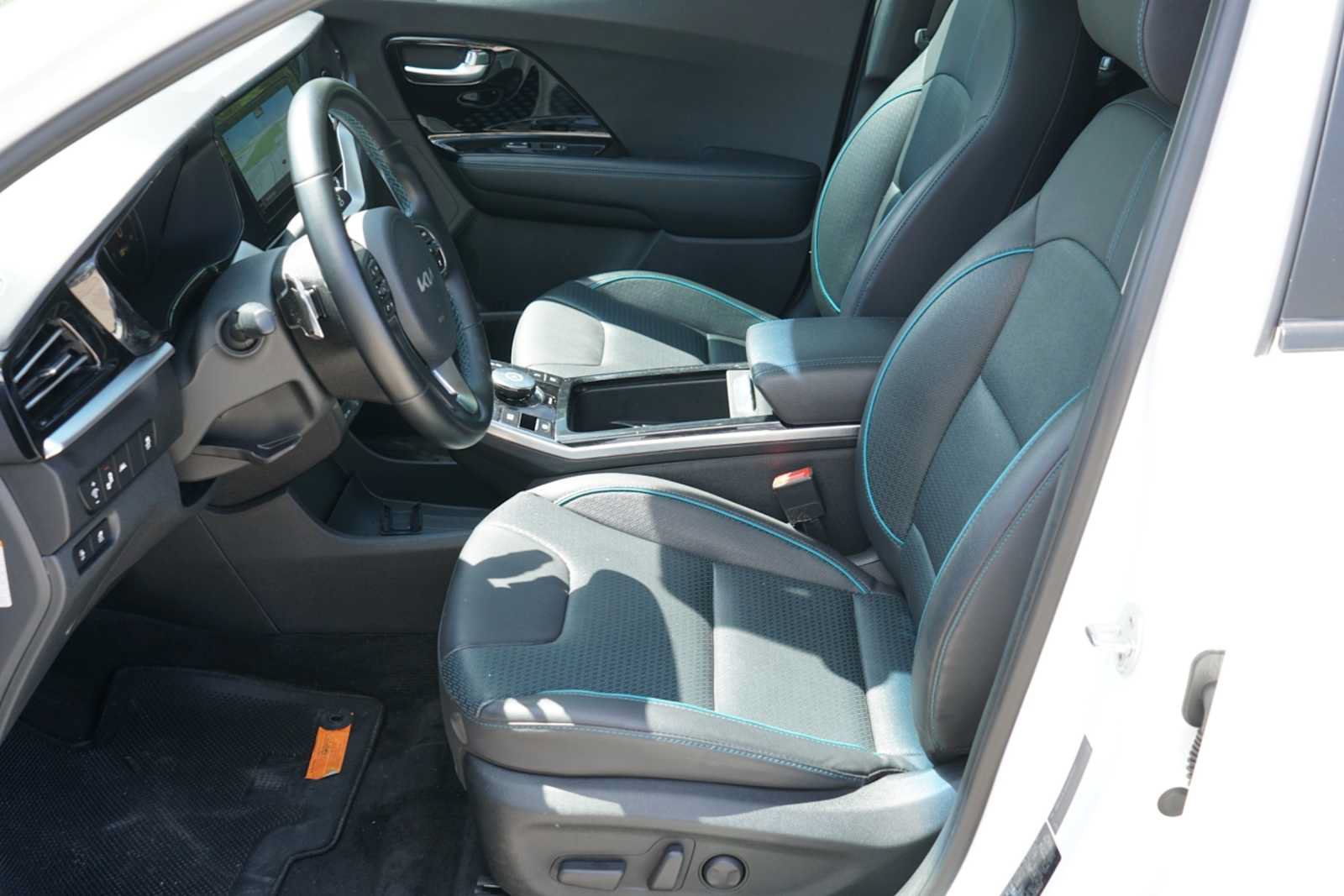 Certified 2022 Kia Niro EX Premium FWD image 9