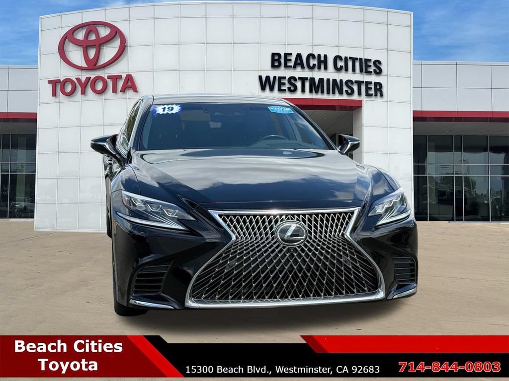 Used 2019 Lexus LS 500 w/ Luxury Package RWD image 3