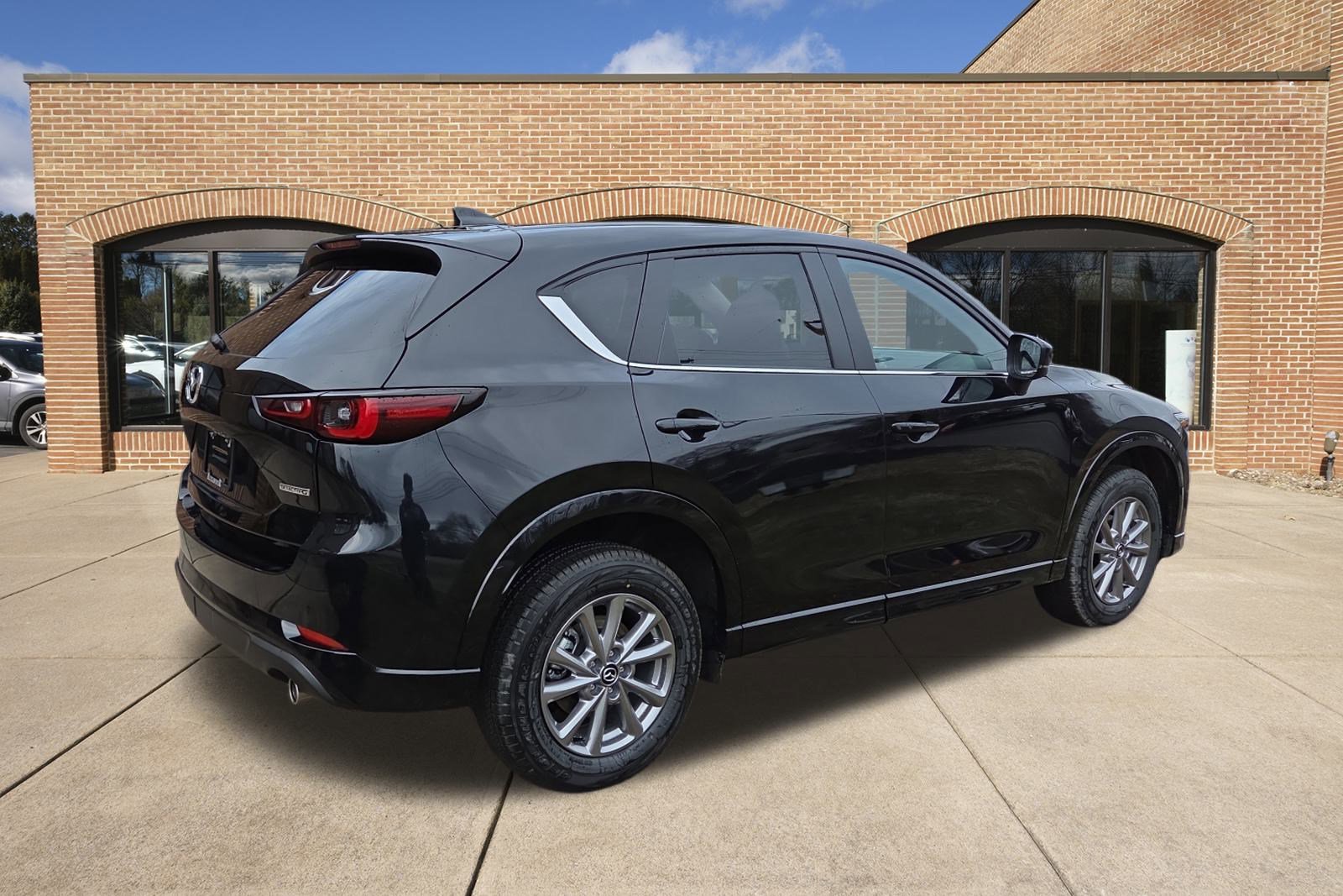 New 2025 MAZDA CX-5 AWD 2.5 S w/ Preferred Package image 3
