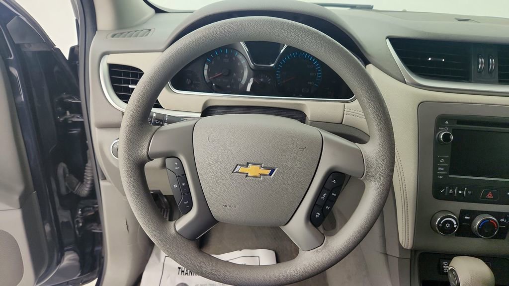 Used 2015 Chevrolet Traverse LS FWD image 18