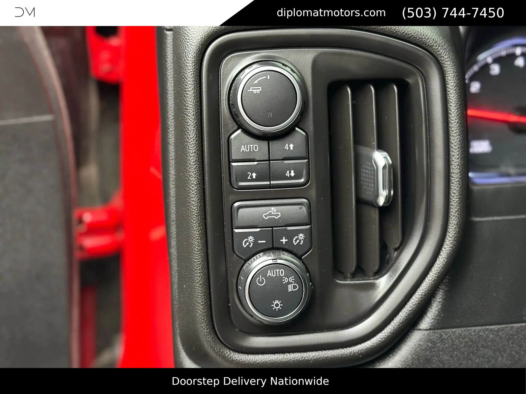 Used 2019 Chevrolet Silverado 1500 Custom Trail Boss w/ Custom Convenience Package AWD/4WD image 32