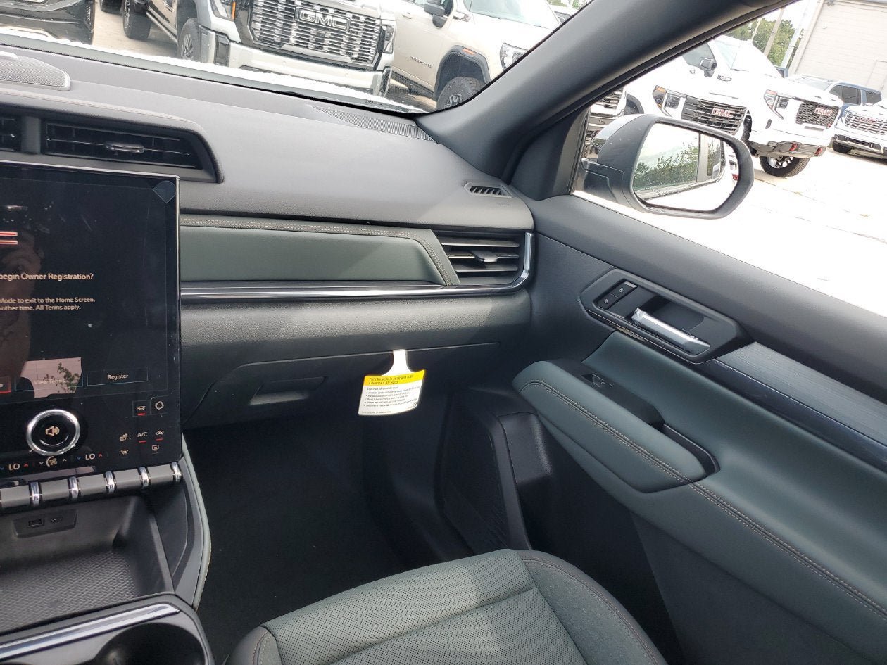 New 2027 GMC Terrain AT4 w/ Technology Package II AWD/4WD image 15