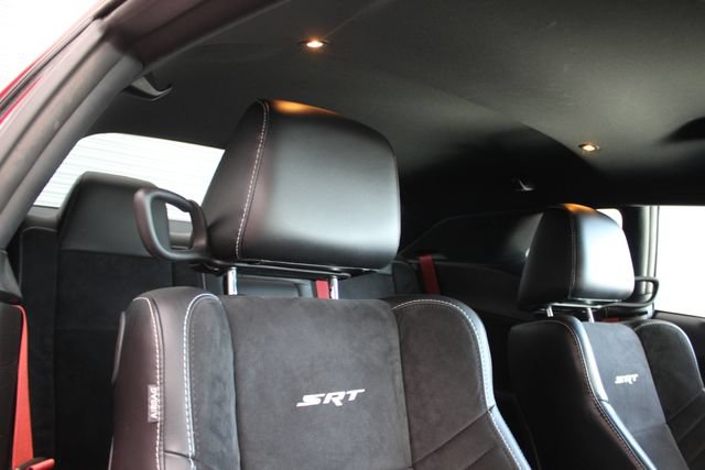 Used 2016 Dodge Challenger SRT Hellcat RWD image 28